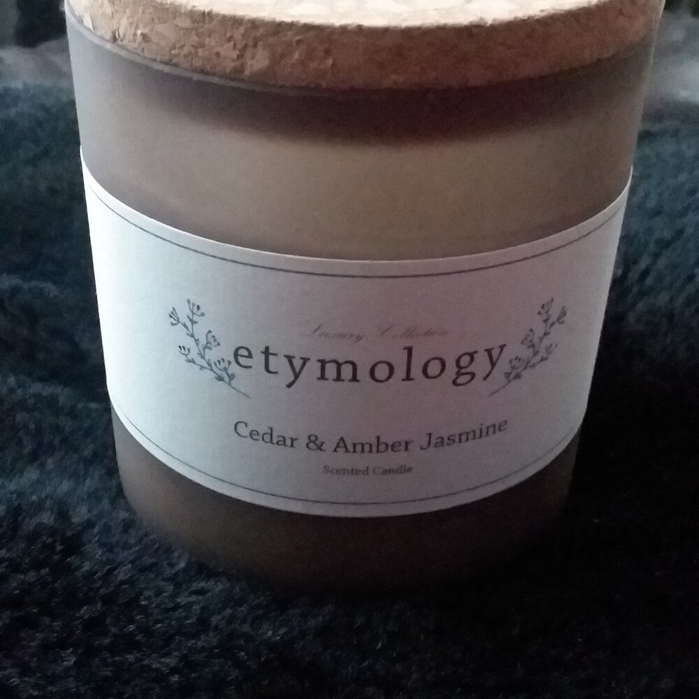 Etymology Candle Cedar & Amber Jasmine